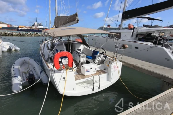 Sun Odyssey 349 - Yacht Charter Sailica