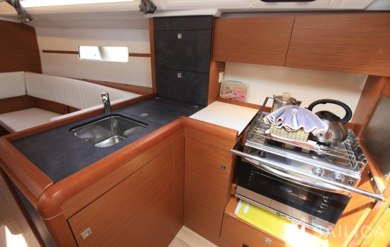 Sun Odyssey 349 - Yacht Charter Sailica