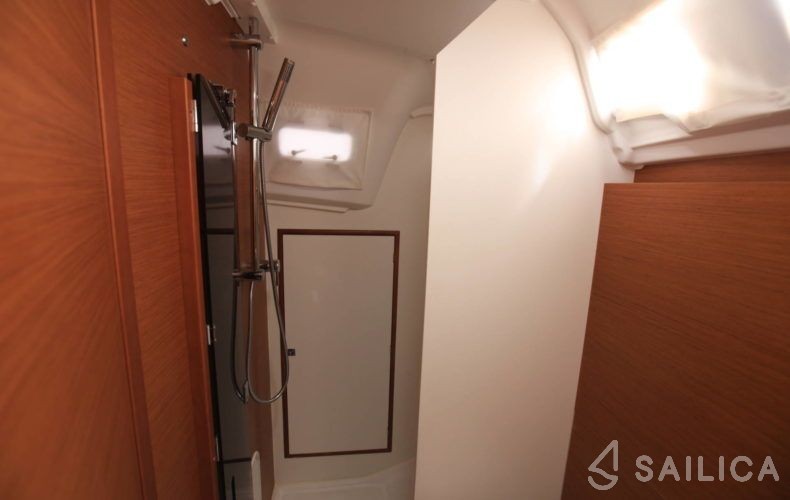 Sun Odyssey 349 - Yacht Charter Sailica