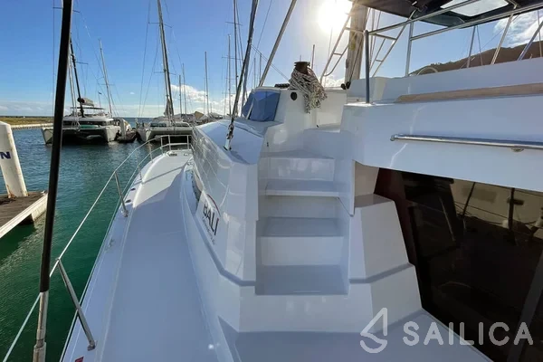Bali 5.4. - Yacht Charter Sailica