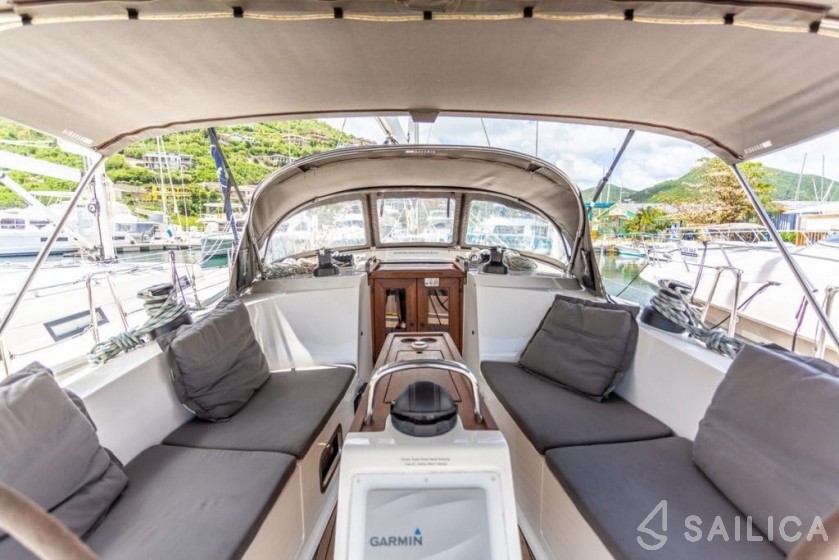 Bavaria 41 Cruiser - Yacht Charter Sailica