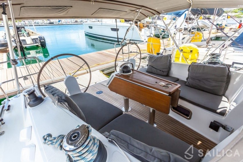 Bavaria 41 Cruiser - Yacht Charter Sailica