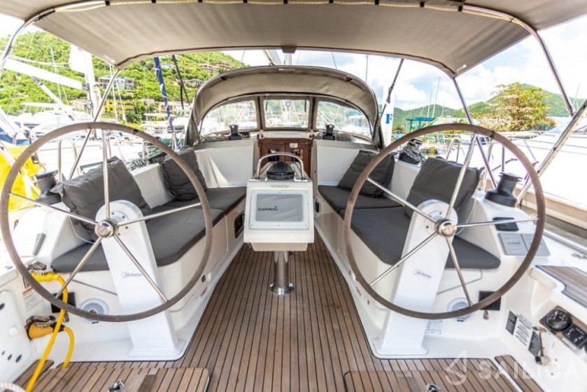 Bavaria 41 Cruiser - Yacht Charter Sailica