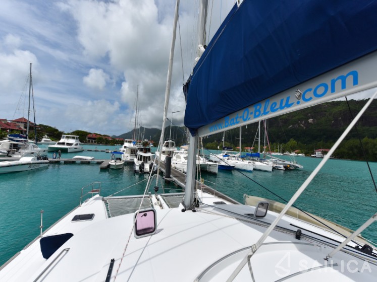 Lagoon 440 - Yacht Charter Sailica