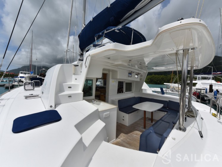 Lagoon 440 - Yacht Charter Sailica
