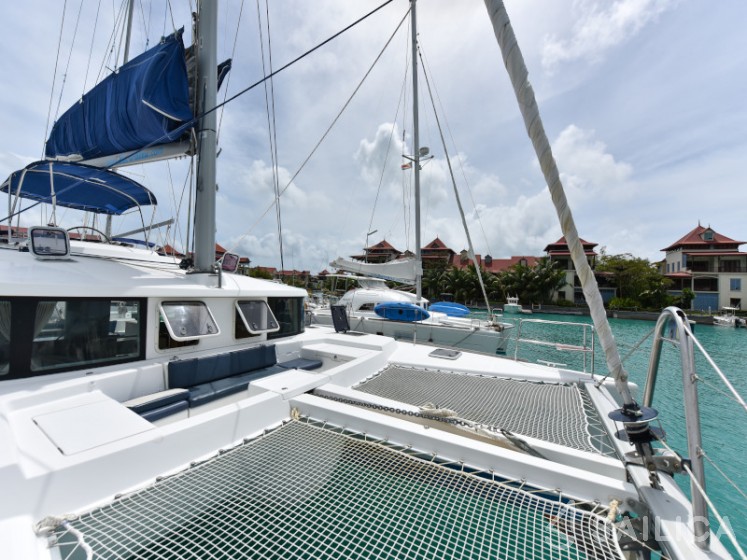 Lagoon 440 - Yacht Charter Sailica