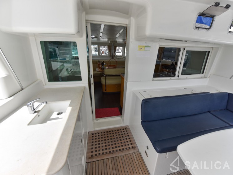 Lagoon 440 - Yacht Charter Sailica
