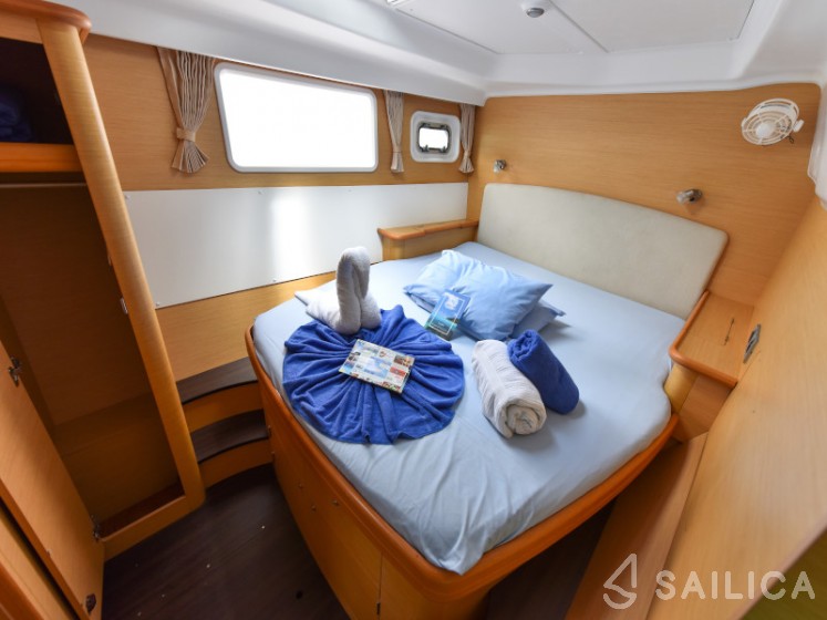 Lagoon 440 - Yacht Charter Sailica