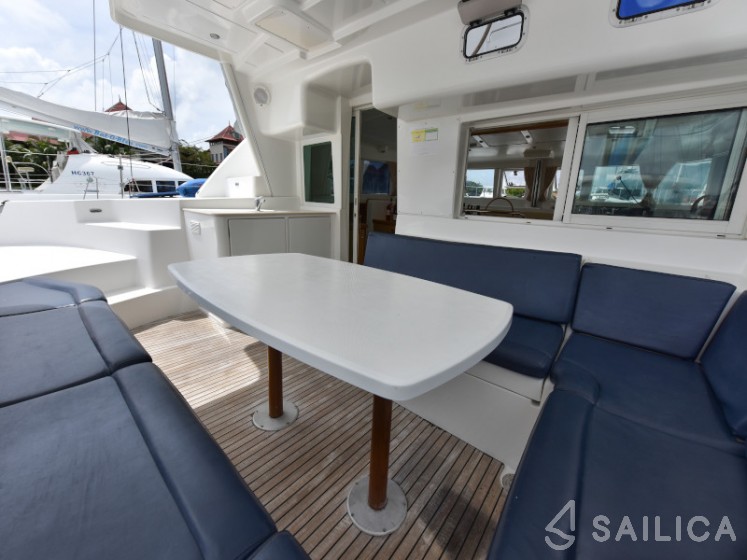 Lagoon 440 - Yacht Charter Sailica