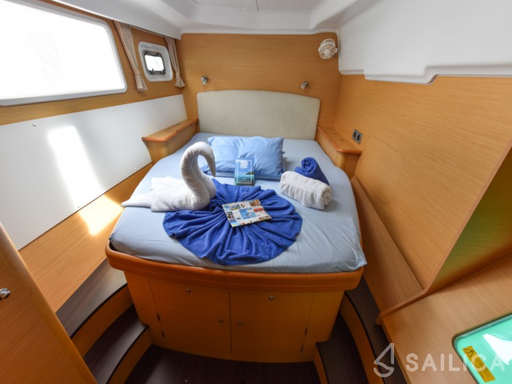 Lagoon 440 - Yacht Charter Sailica