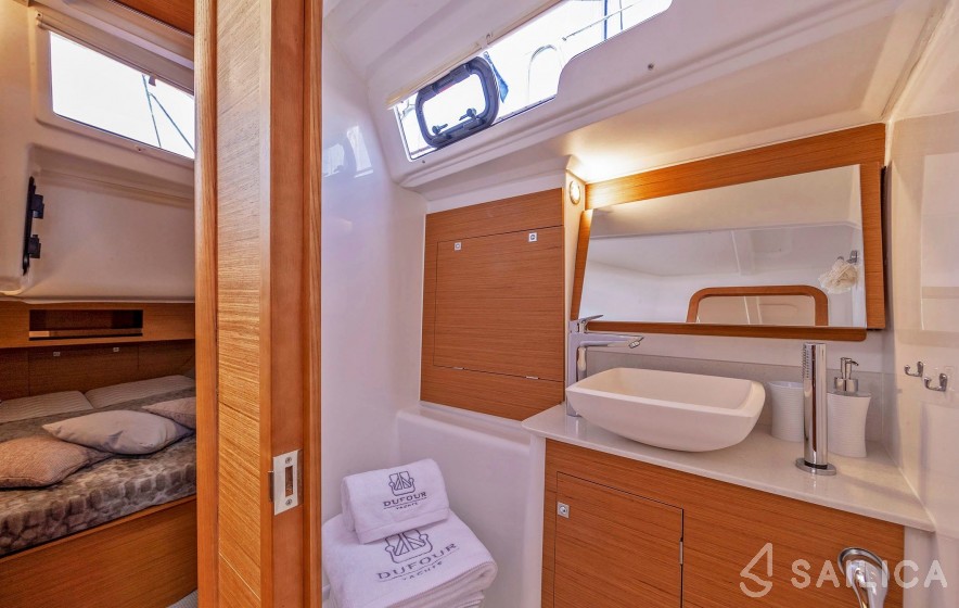 Dufour 390 Grand Large - Yacht Charter Sailica