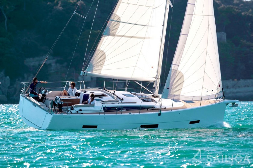 Dufour 390 Grand Large - Yacht Charter Sailica