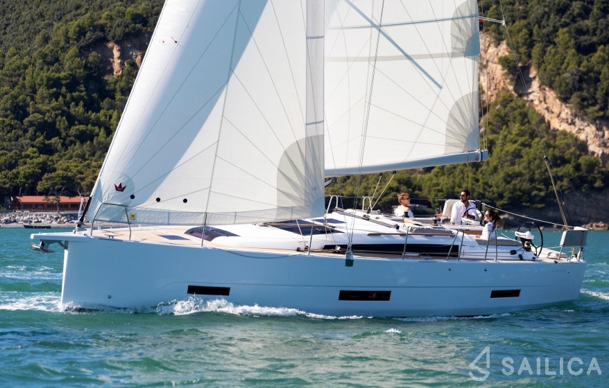 Dufour 390 Grand Large - Yacht Charter Sailica