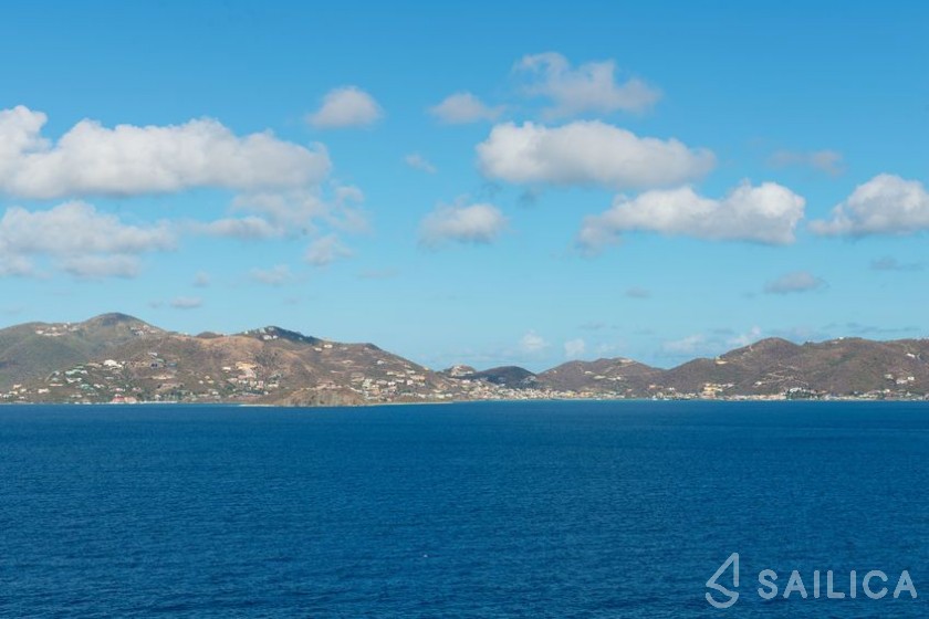 Dufour 390 Grand Large - Yacht Charter Sailica