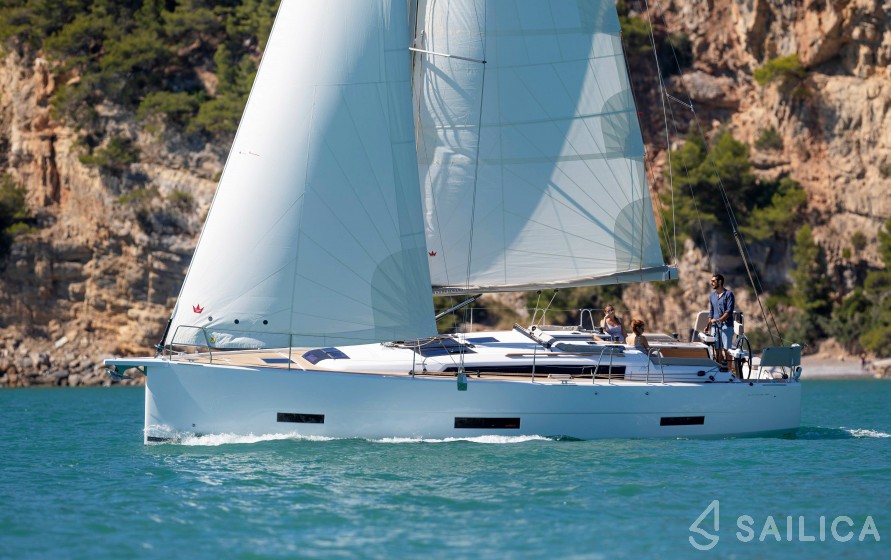 Dufour 390 Grand Large - Yacht Charter Sailica