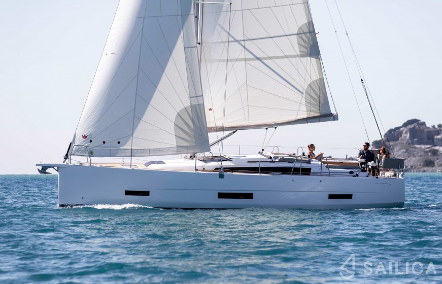 Dufour 390 Grand Large - Yacht Charter Sailica