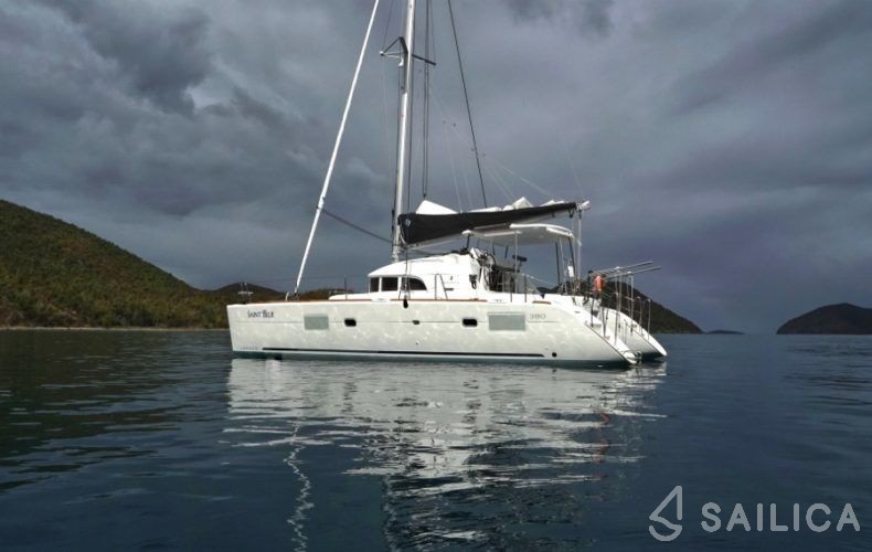 Lagoon 380 - Yacht Charter Sailica