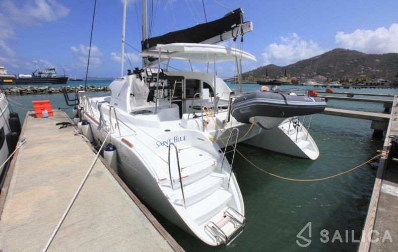Lagoon 380 - Yacht Charter Sailica