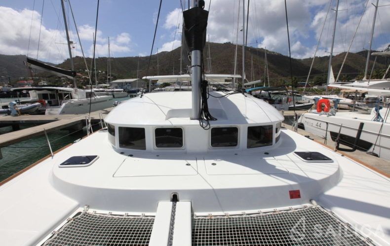Lagoon 380 - Yacht Charter Sailica