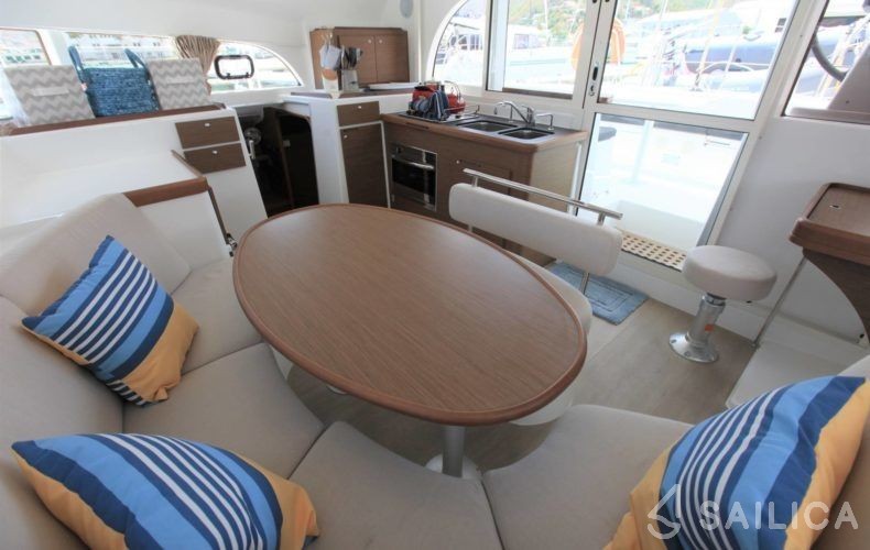 Lagoon 380 - Yacht Charter Sailica
