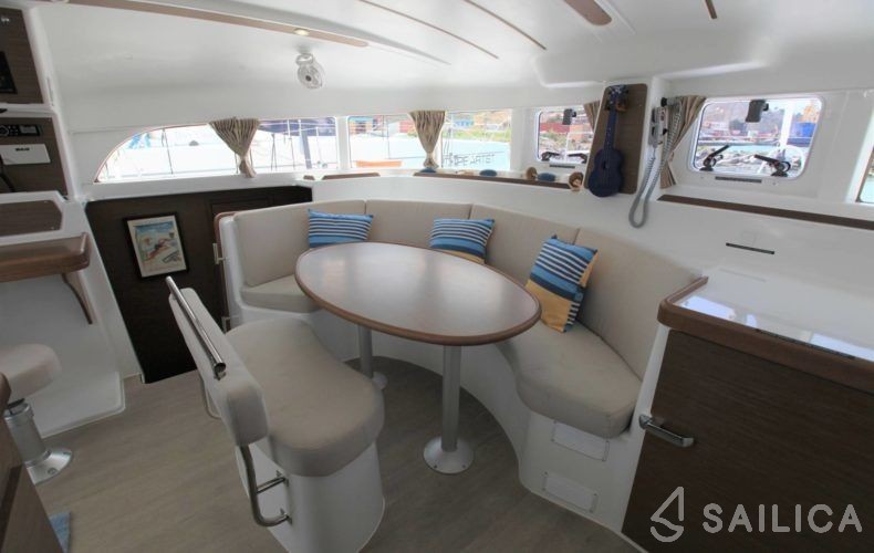Lagoon 380 - Yacht Charter Sailica