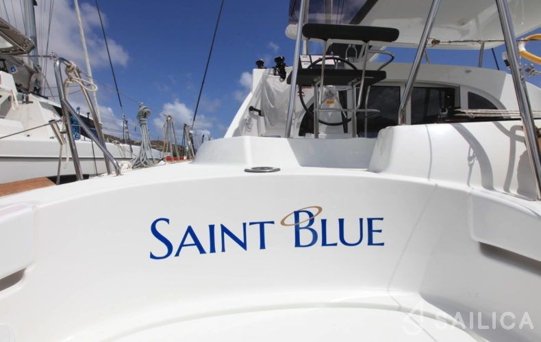 Lagoon 380 - Yacht Charter Sailica