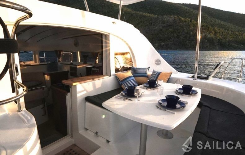 Lagoon 380 - Yacht Charter Sailica