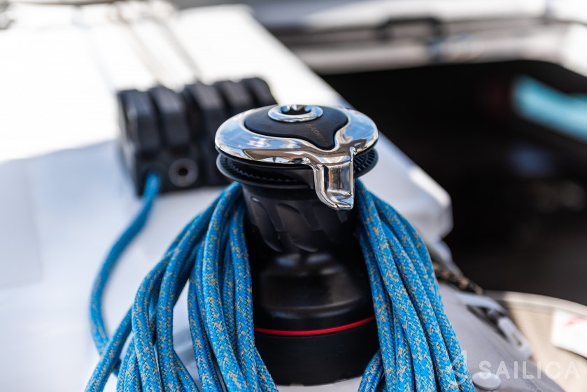 Oceanis 40.1 - Yacht Charter Sailica