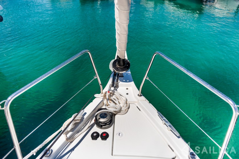 Oceanis 40.1 - Yacht Charter Sailica