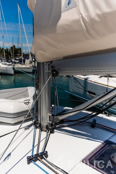 Oceanis 40.1 - Yacht Charter Sailica
