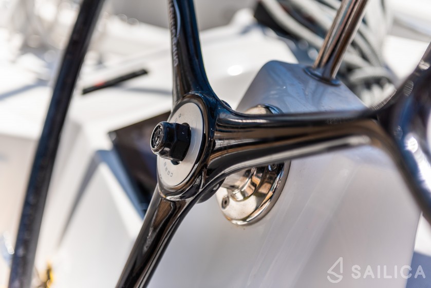 Oceanis 40.1 - Yacht Charter Sailica