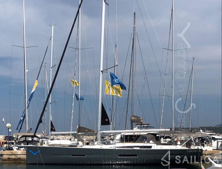 Dufour 56 Exclusive - Yacht Charter Sailica