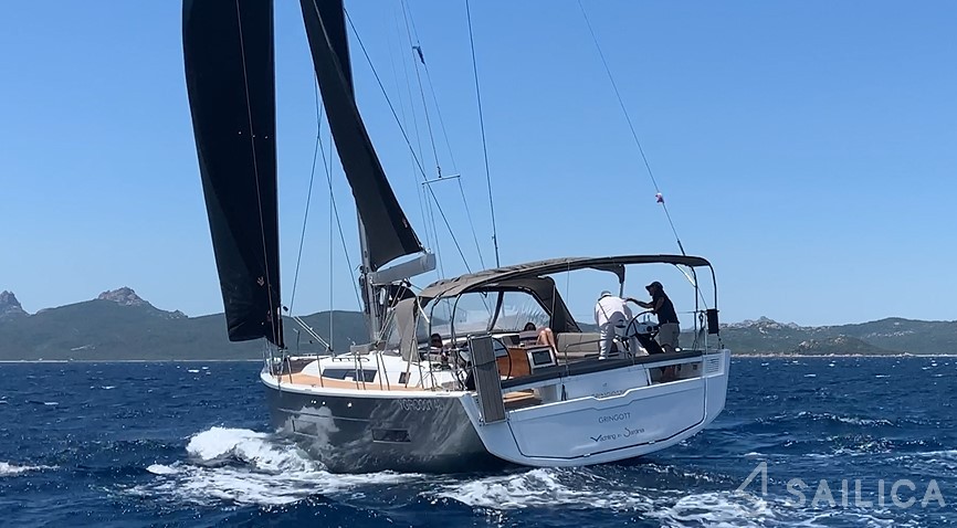 Dufour 530 - Yacht Charter Sailica