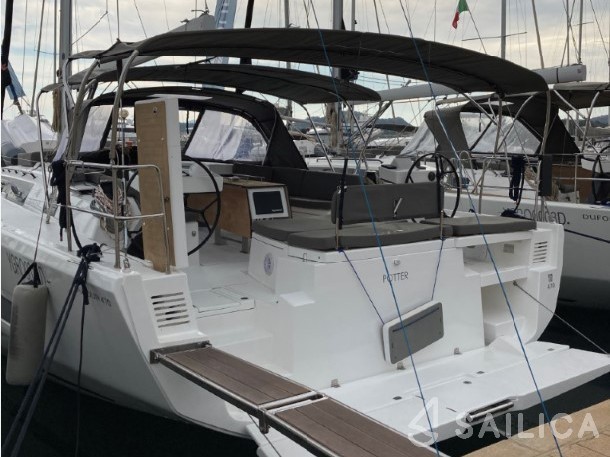 Dufour 470 - Yacht Charter Sailica