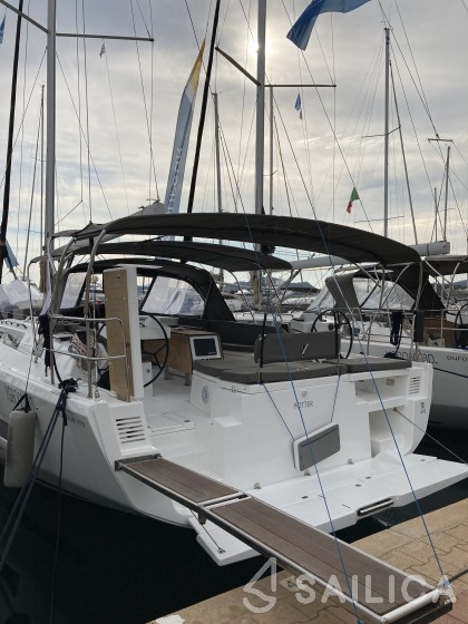 Dufour 470 - Yacht Charter Sailica