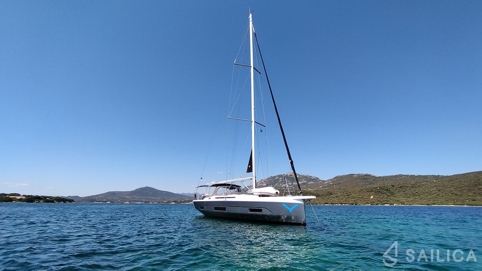 Dufour 470 - Yacht Charter Sailica