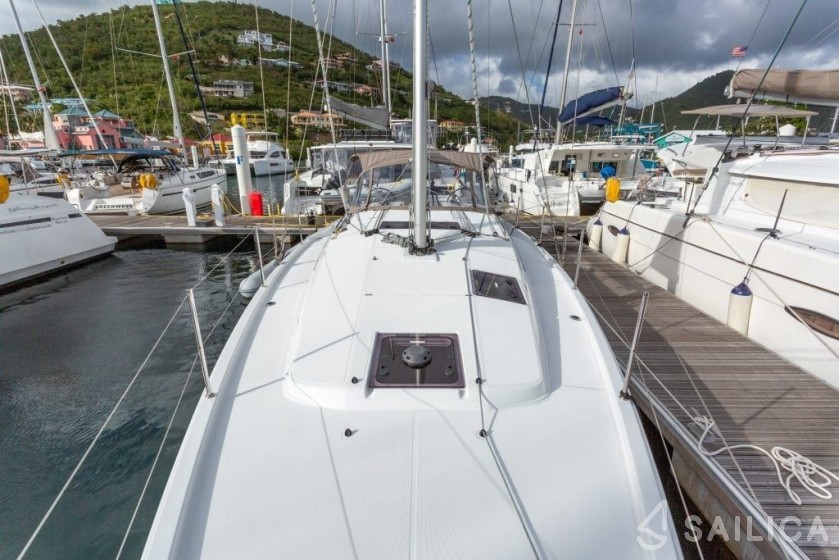 Sun Odyssey 410 - Yacht Charter Sailica