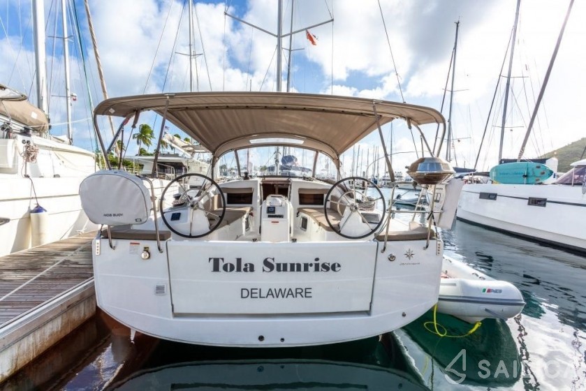 Sun Odyssey 410 - Yacht Charter Sailica