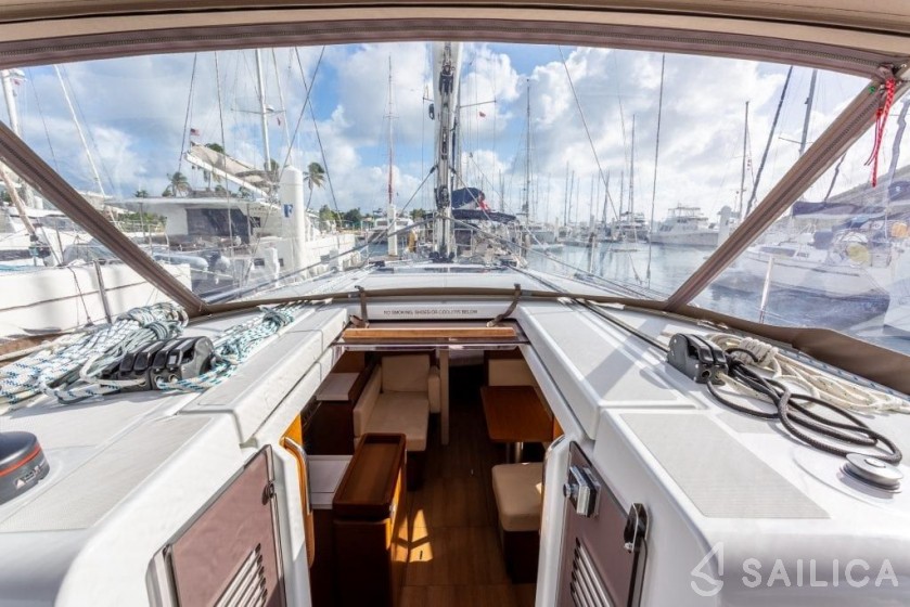 Sun Odyssey 410 - Yacht Charter Sailica