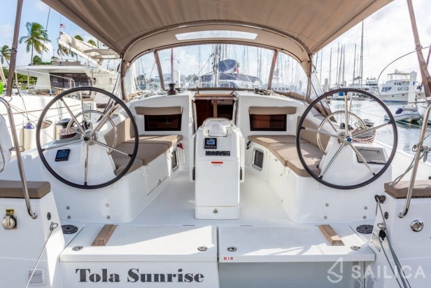 Sun Odyssey 410 - Yacht Charter Sailica