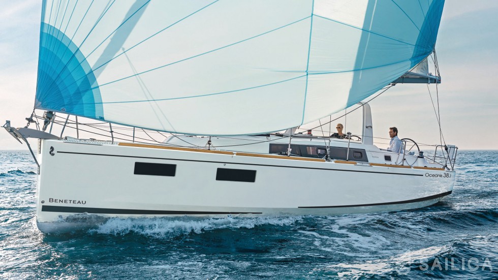 Oceanis 38.1 - Yacht Charter Sailica