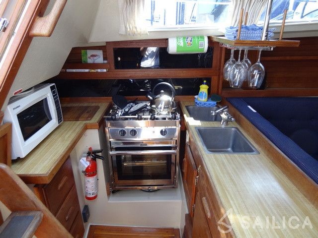 Catalina 30 - Yacht Charter Sailica
