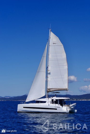 Bali 4.1 - Yacht Charter Sailica