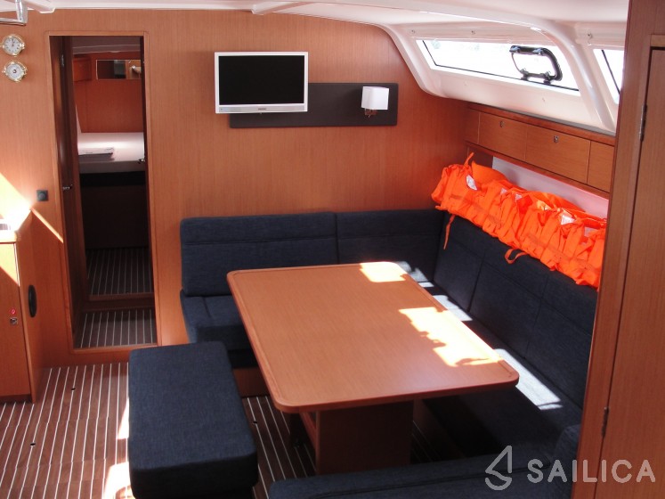 Bavaria 51 Cruiser - Yacht Charter Sailica