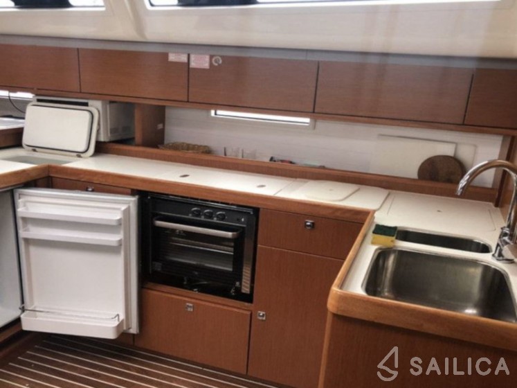 Bavaria 51 Cruiser - Yacht Charter Sailica