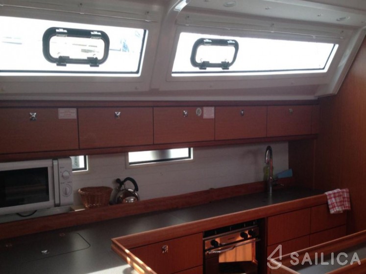 Bavaria 46 Cruiser - Yacht Charter Sailica