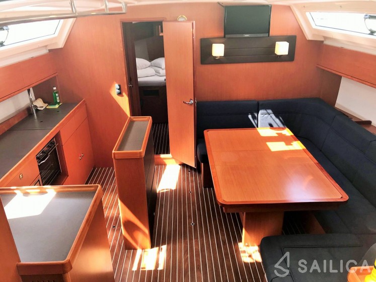 Bavaria 46 Cruiser - Yacht Charter Sailica