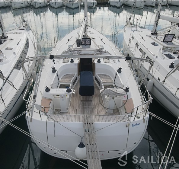 Bavaria 45 Cruiser - Yacht Charter Sailica