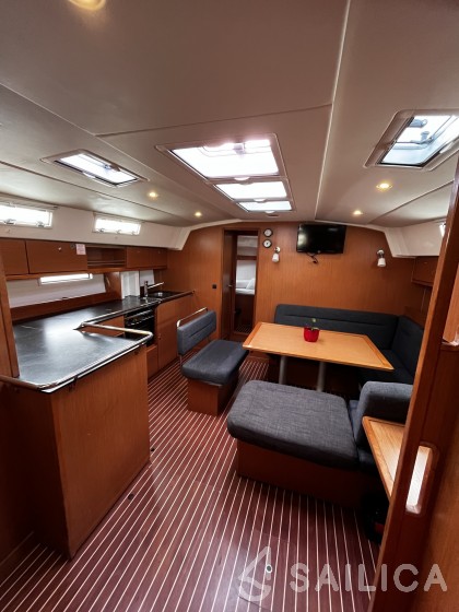 Bavaria 45 Cruiser - Yacht Charter Sailica
