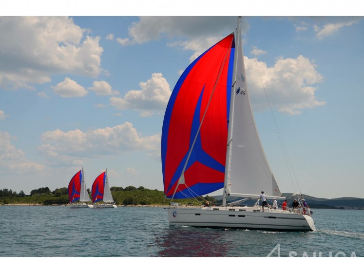 Bavaria 45 Cruiser - Yacht Charter Sailica